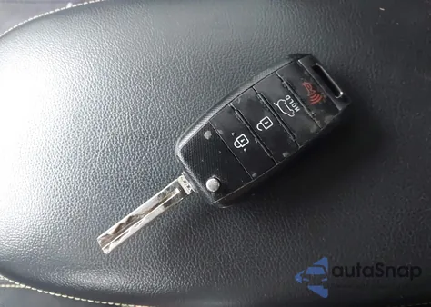 2016 Kia Soul + из США, поврежденный, VIN KNDJP3A56G7327256